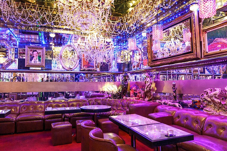 現在の店舗で愛本店のサービスを満喫できるのは、2020年6月の移転前まで。