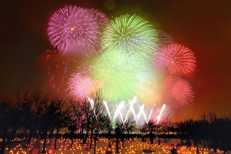 【新潟県】長岡雪しか祭り。