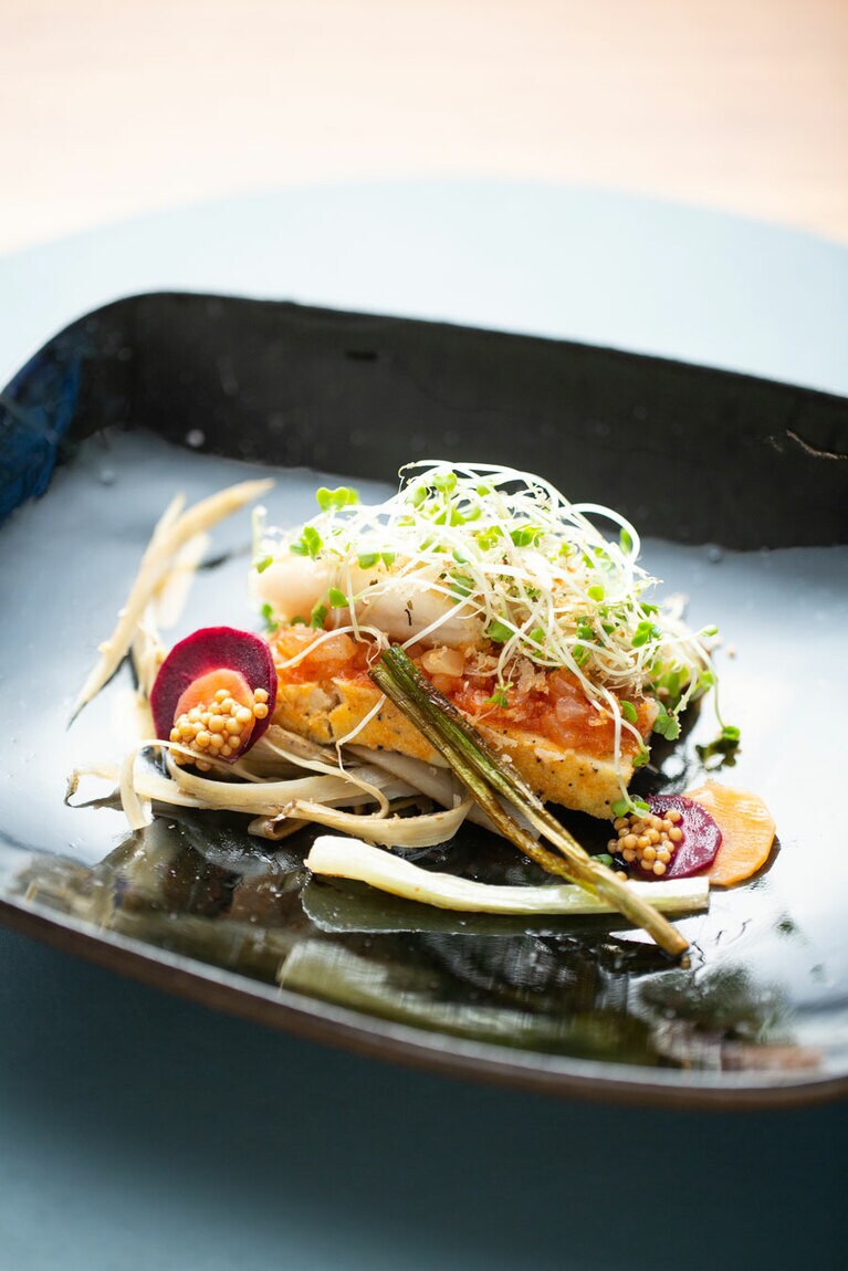 山荘わらび野［大分／由布院温泉］夕食料理一例。