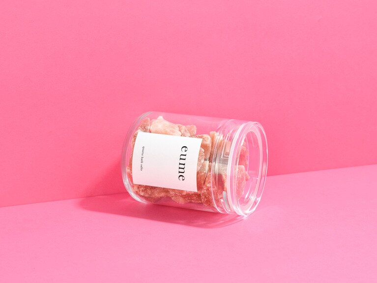 eume クォーツバスソルト コーラル 420g 3,500円／コスメキッチン