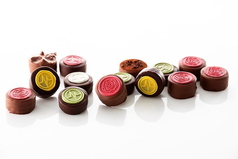 クーニーの上にはミシャラクのロゴ入り！