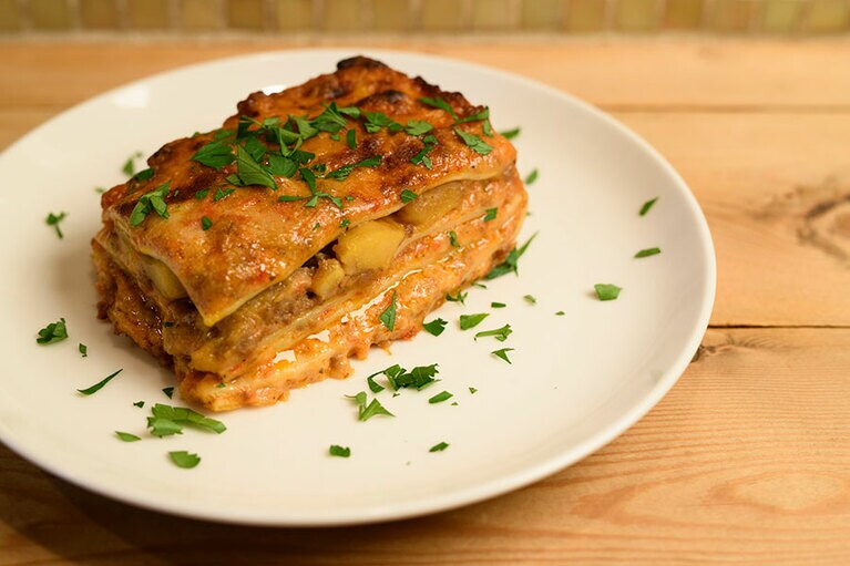 「栗のラザニア」800円（ハーフサイズ。これがあるのが、ひとり飲みにはありがたい！）。