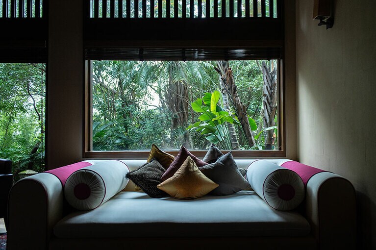 「石山離宮 五足のくつ」。コンセプトは、「アジアの中の天草」。