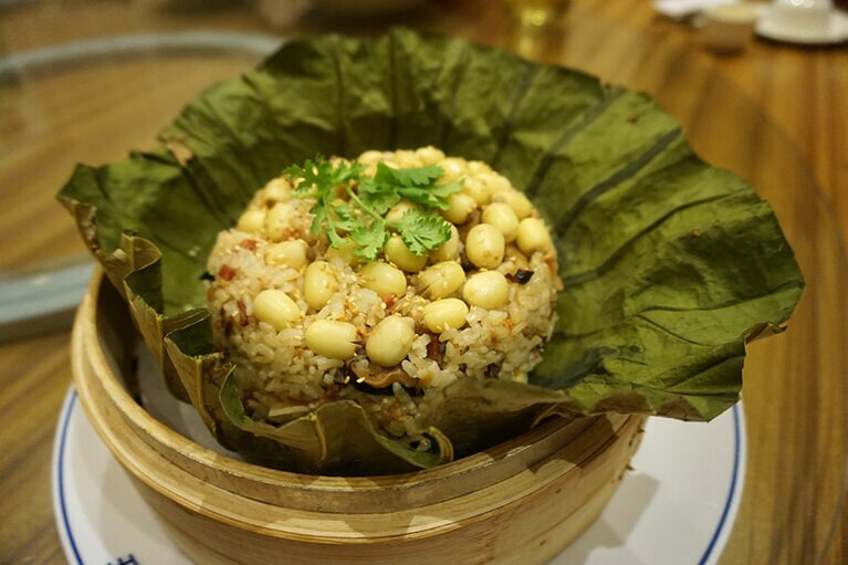 蓮の実がぎっしりのごはんの美味しさに感動!