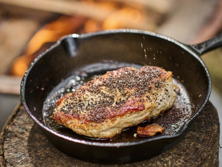 鶏肉独特の臭みが、コーヒーによって消される。