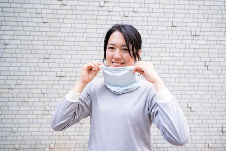 柔らかい肌ざわりで保温力や抗菌防臭効果に優れるメリノウール素材。