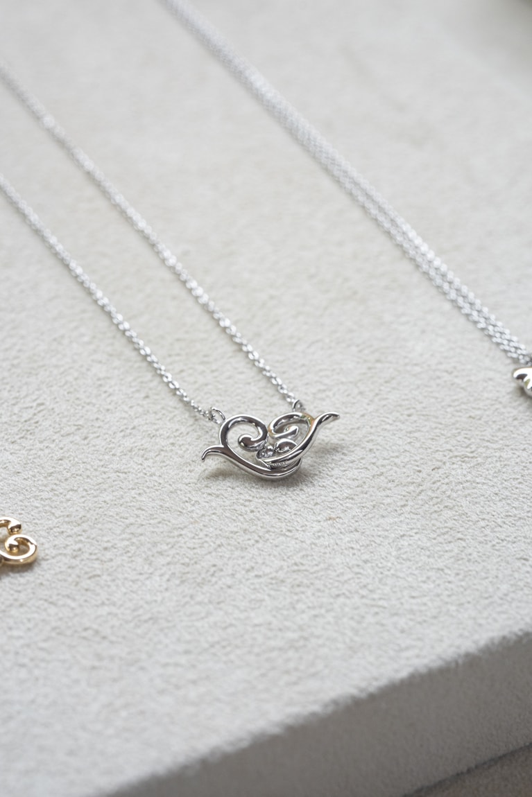 enseigne collection union enseigne necklace（プラチナ900）／176,000円。