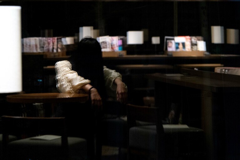 窓にもその姿が！