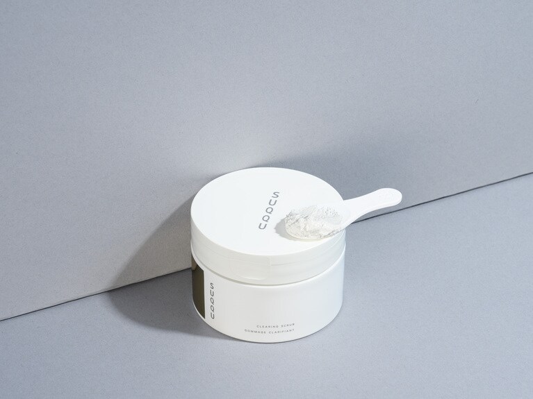 クリアリング スクラブ 100g 4,950円／SUQQU