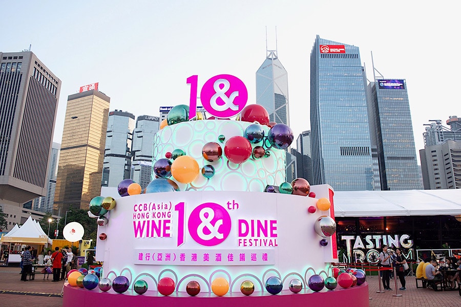10周年の「ワイン＆ダイン・フェスティバル」は、毎年、香港の人たちだけでなく、このフェスを目当ての観光客で賑わう。来年も楽しみだ。