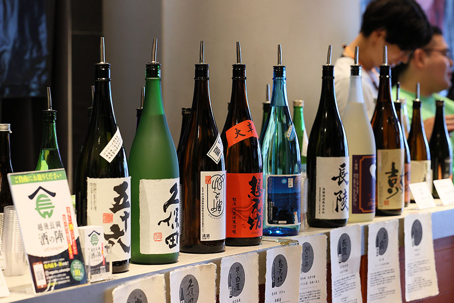 “淡麗辛口”ブームを支えた「久保田」などの人気銘柄も長岡市の地酒だ。