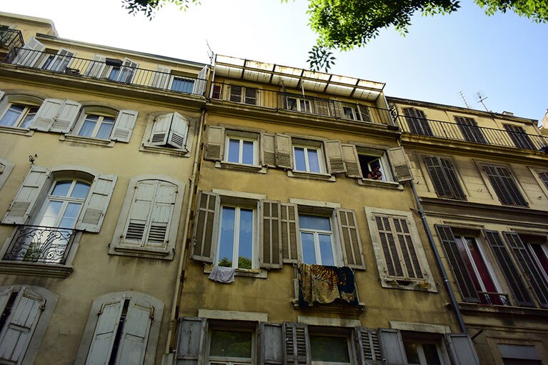 18～19世紀のマルセイユの富裕層の関心はもっぱら商売。そのせいか、建造された建物はシンプルなデザインが多いとか……。