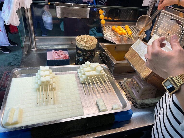 ミルクゼリーは溶けないの？　なんて疑問に思うでしょうが、揚げたてでも溶けずにトロッとした食感です。