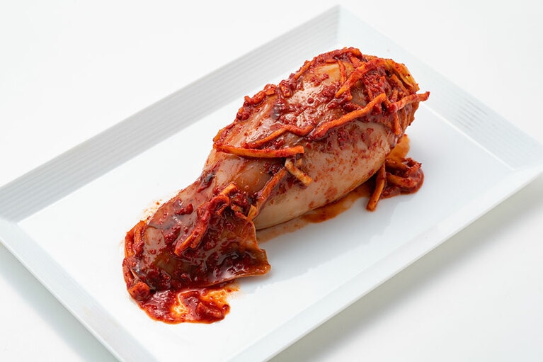 元祖！おなかいっぱいイカキムチ 1,780円(1本)。