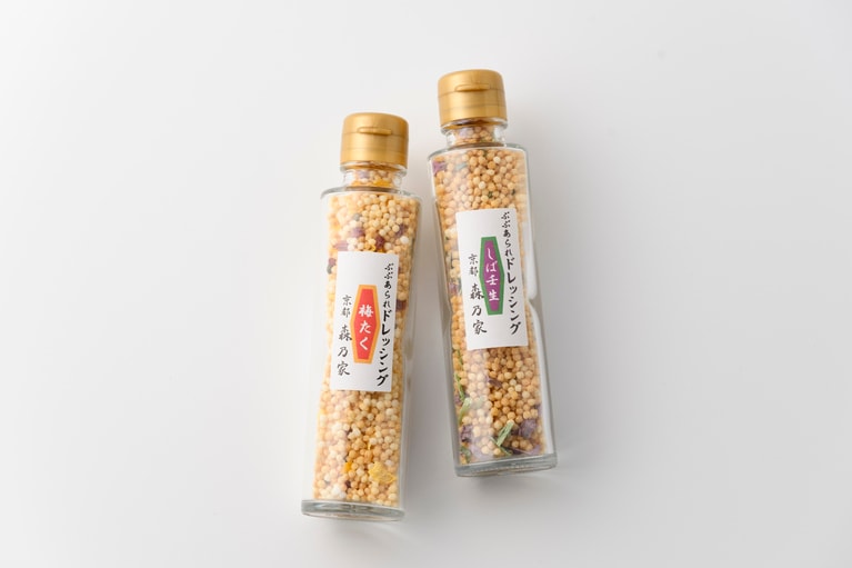 ぶぶあられドレッシング 各702円（35g）。