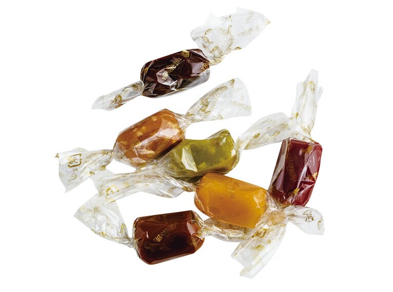 ミュゼ・ドゥ・ショコラ テオブロマのキャラメルアソート。6種×3粒 2,000円。