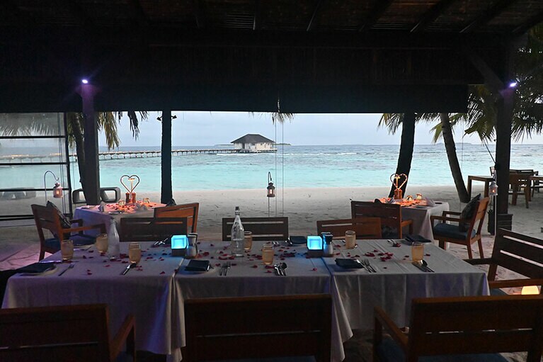 ロマンティックなテーブルセッティングもお手のものです。