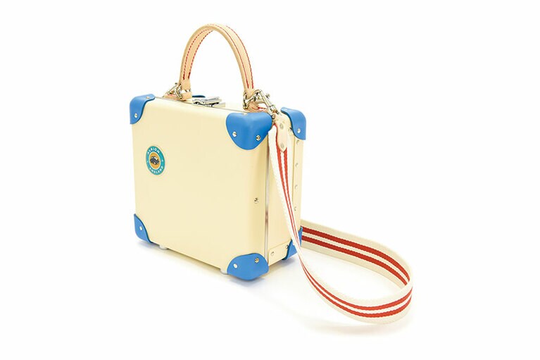 ミニトランク H20×W20×D11cm 120,000円／グローブ・トロッター(グローブ・トロッター 銀座)