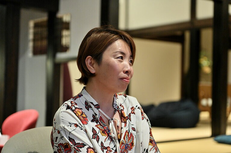 岩谷さんの右腕となってワイン造りに携わる岩谷恵美さん。