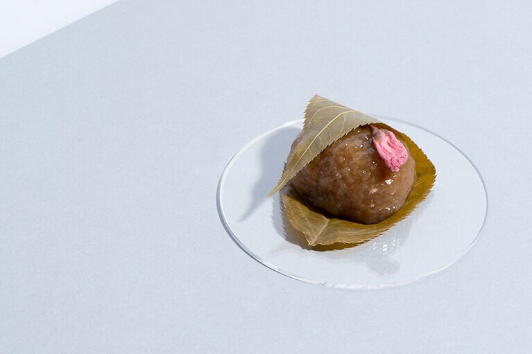 「夜桜もち」238円。