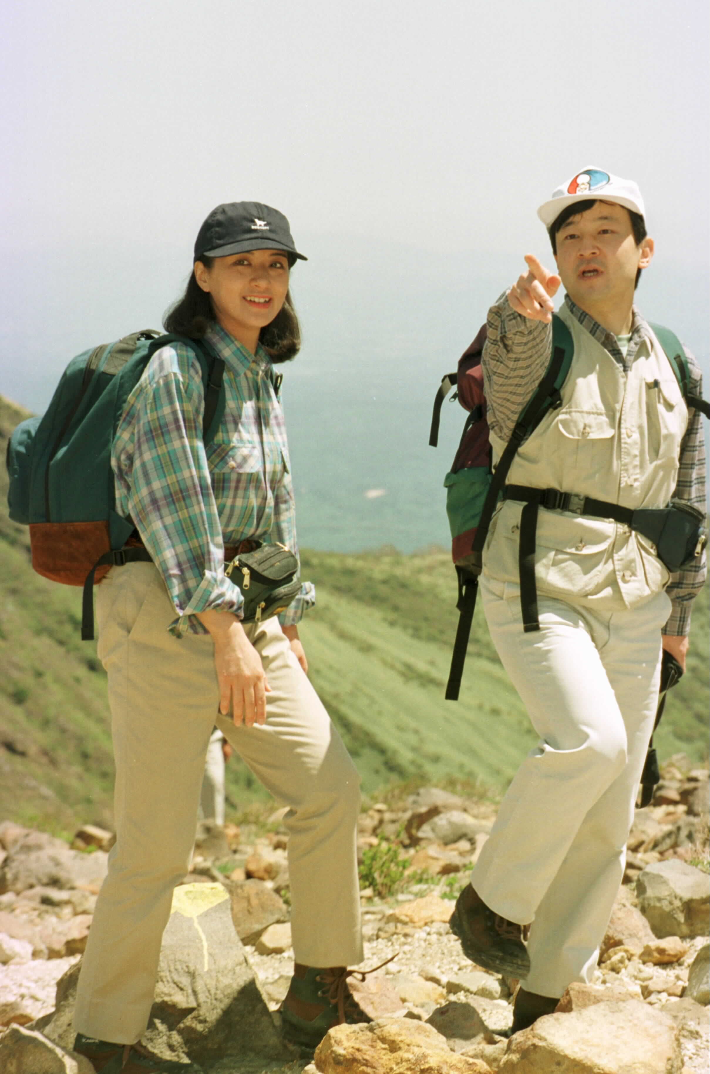 1998年5月、那須岳で登山を楽しまれた　©文藝春秋