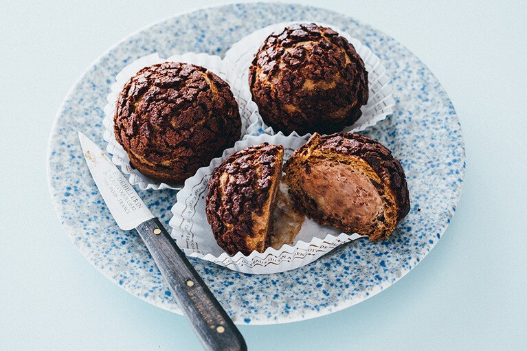 アマゾンカカオのシューアイス〈6個入り〉2,778円／パティスリー イーズ