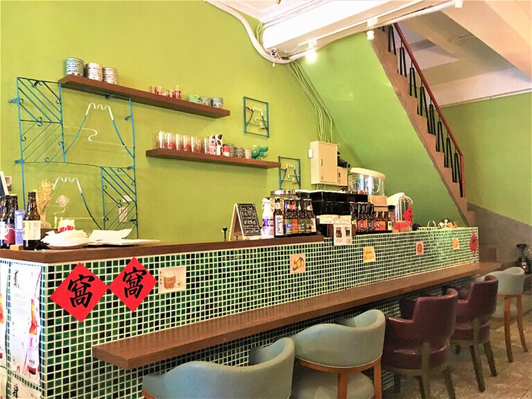 台北の乾物屋街・迪化街にある、レトロでかわいいカフェ「窩窩 wooo」。