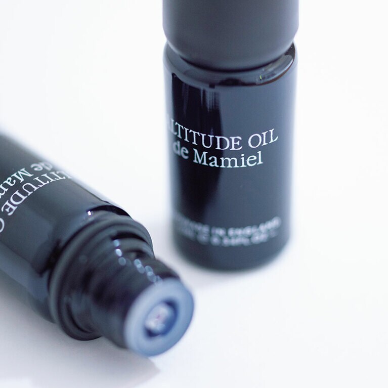 アルティチュード オイル 10mL 7,150円／キャンドルウィック