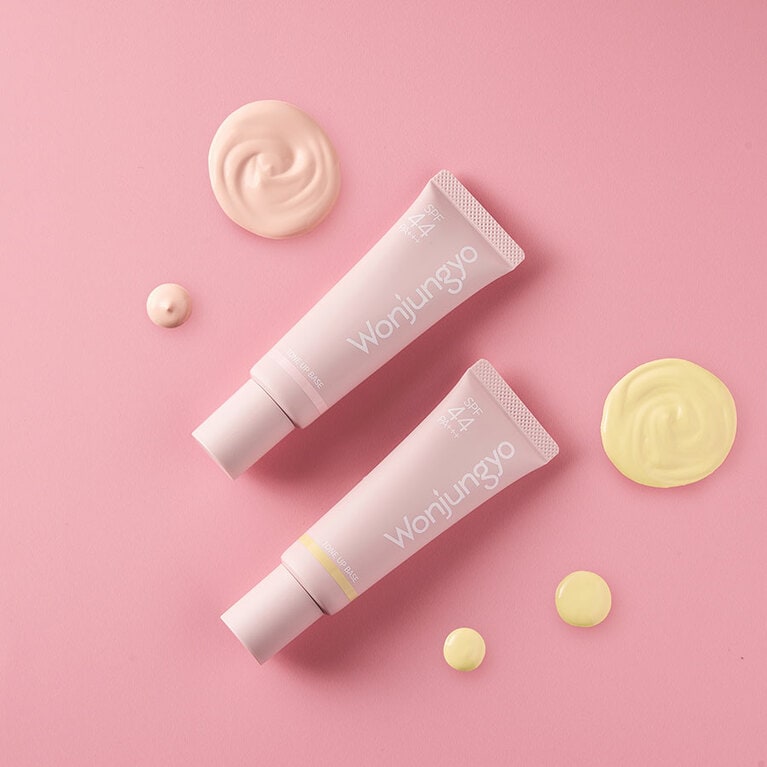 ウォンジョンヨ トーンアップベース SPF44 ・PA+++ 全2色(01ピーチピンク、02ライムイエロー) 1,430円。