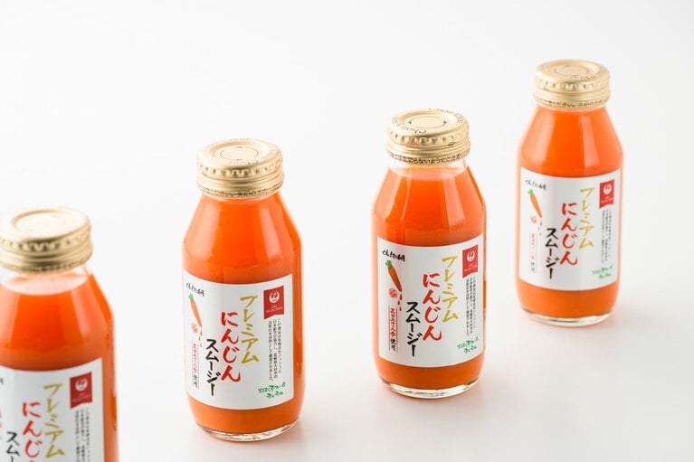 【長崎県】プレミアムにんじんスムージー 各300円（180ml）／シュシュ