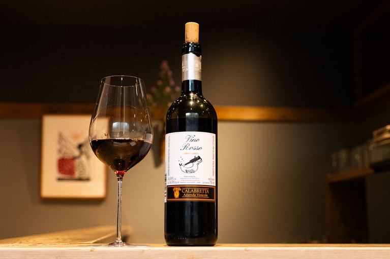 レバーに合わせた飲みやすい赤。ちなみにこちらの白も大好き！