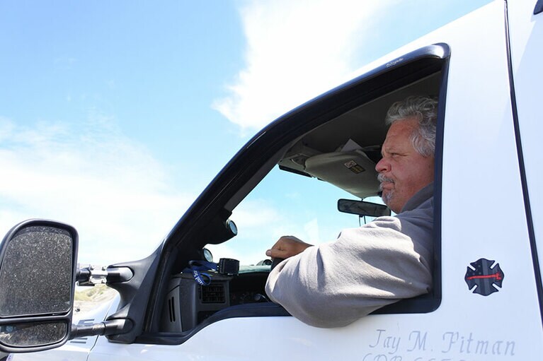 こちらは、警察と共同でビーチの安全を守る民間のコーストガード。