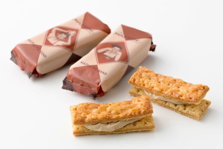 メープルパイサンド 2,330円（8個入り）。