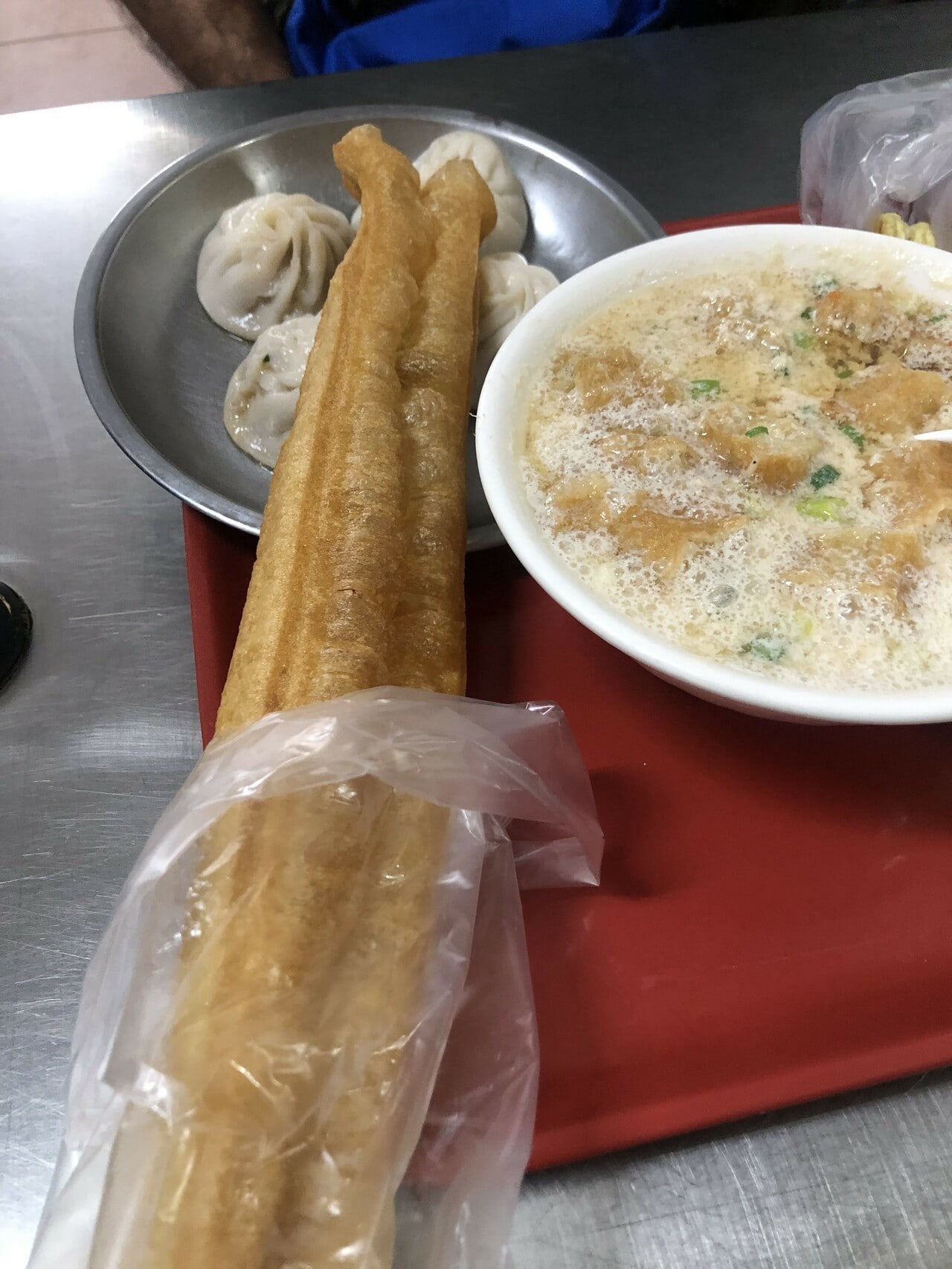 台湾では朝食も外食する文化が根強い。