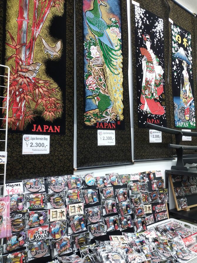 「Japan Souvenir Shop(JSS)」で売っている日本土産の数々