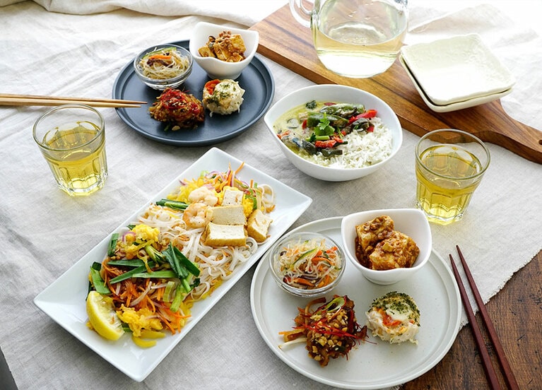 【成城石井セントラルキッチン直送便】成城石井自家製 夏におすすめ 中華＆エスニックディッシュ　4,200円（税込・送料込）。