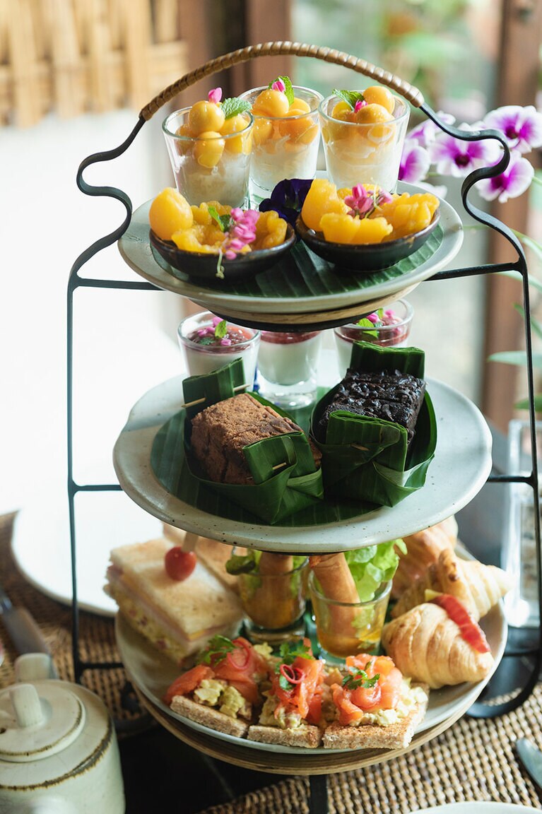 「ルアンタマリンドレストラン」のアフタヌーンティー 950タイバーツ（2名用）※写真は3名用。