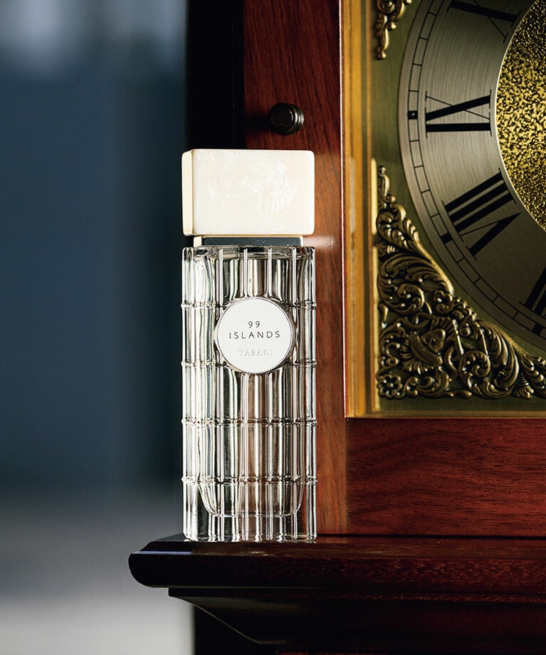 ナインティナイン アイランド 75mL 33,000円／TASAKI