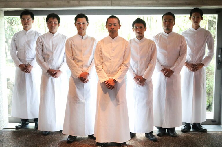 茶農家７人で結成されたブランド「嬉野茶時」から、厳選した様々な種類のお茶を毎月お届け。希少な嬉野茶は佐賀県嬉野の地で何百年もの間脈々と受け継がれている。