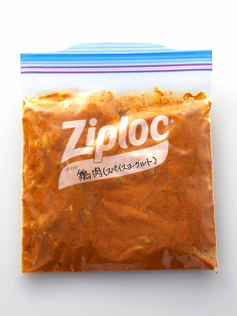 鶏肉のスパイスヨーグルト漬け。
