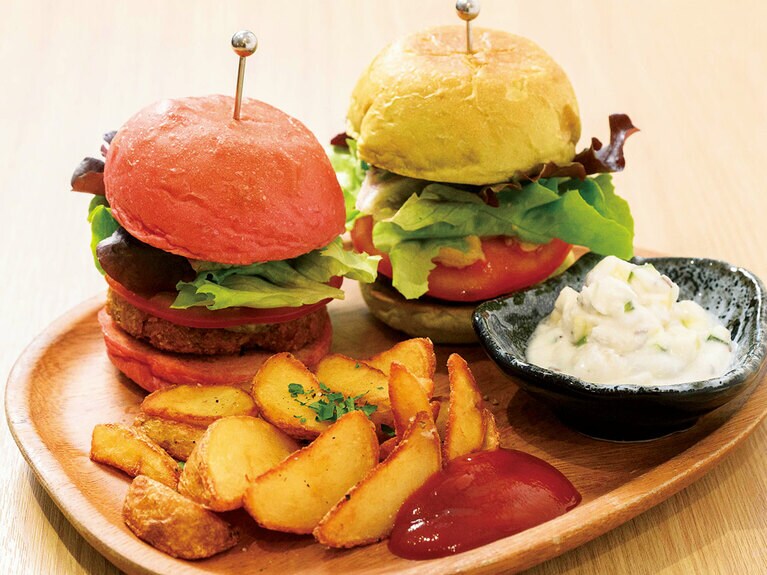 「ヴィーガンバーガー」 380元。　初出：2024年5月4日