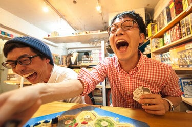 NHK「みいつけた！」のサボさん役 俳優・佐藤貴史の知られざる