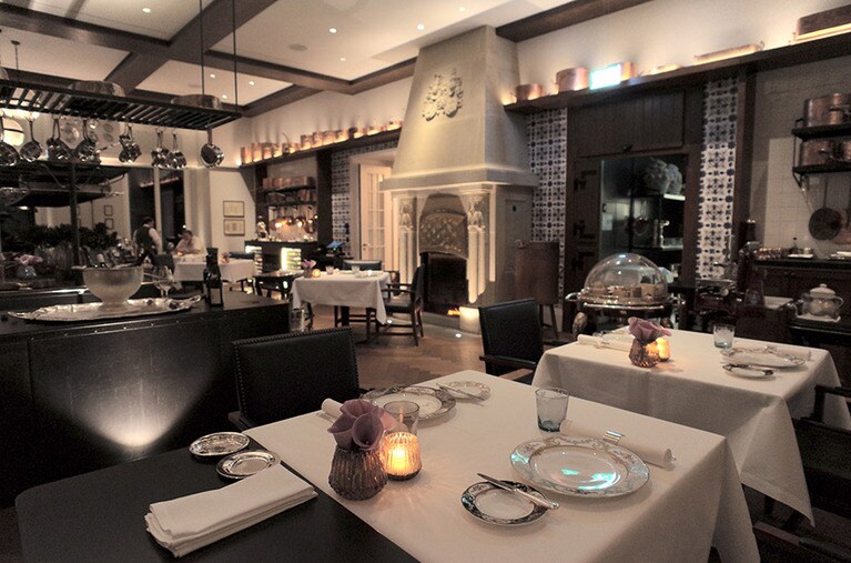 「パレス ホテル＆カンファレンス」内にあるファインダイニング「リッツコーフィン」。