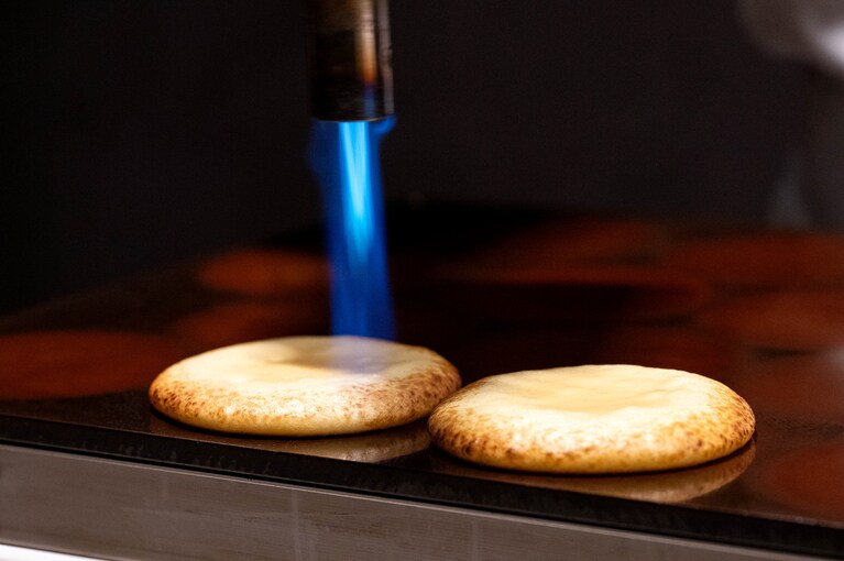 「夜半の月」。