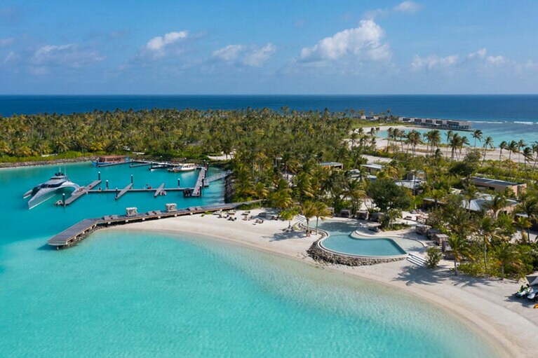 3つのリゾートが共有するファリマリーナビレッジ。