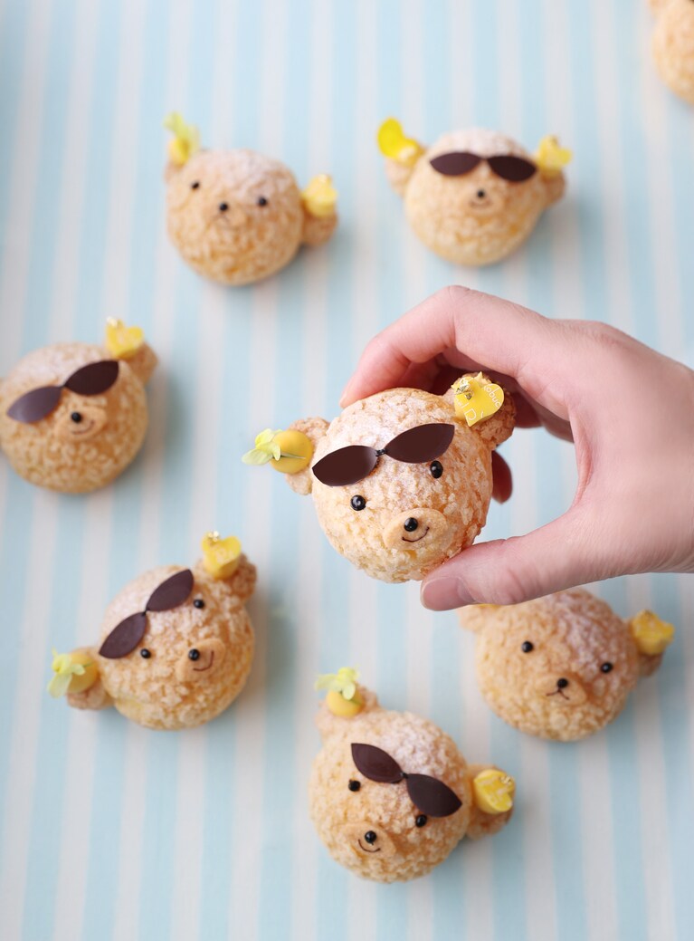 “クマさんシュー エテ ～マンゴークリーム入り～”（600円）