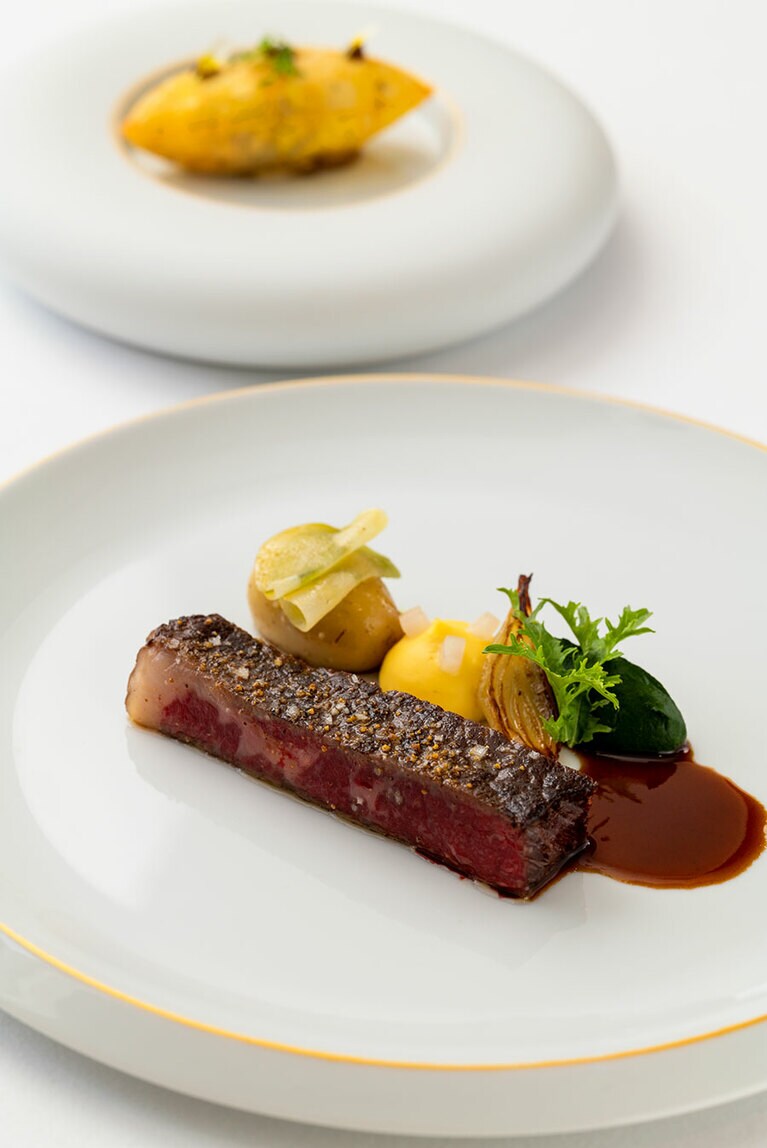 エ氏が飼育する和牛のフィレの一皿。