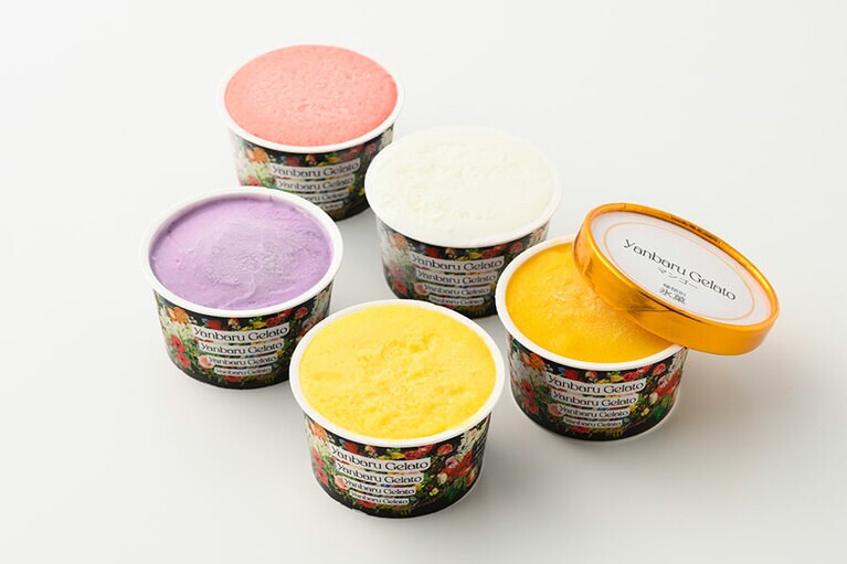 やんばるジェラート「やんばるジェラートセット」4,000円（90ml×8個入）。左上から時計回りに：今帰仁スイカ、プレミアムミルク、マンゴー、シークヮーサー、紅芋／沖縄県