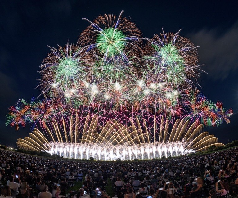 【山形県鶴岡市】赤川花火大会。