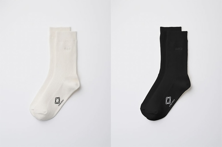 ReD ソックス　ホワイト・ブラック（23-25cm、25-27cm）各1,980円／MTG